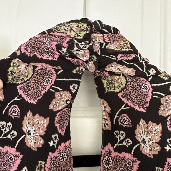 CINQ À SEPT Marlow V-Neck Top - Size Medium - Picture 3 of 8